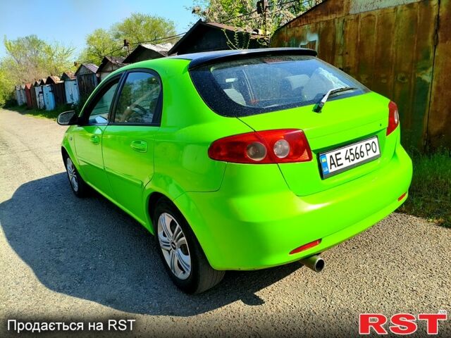 Зеленый Шевроле Лачетти, объемом двигателя 1.6 л и пробегом 5000 тыс. км за 2600 $, фото 1 на Automoto.ua