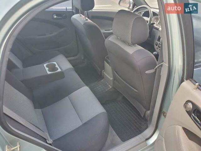 Зеленый Шевроле Лачетти, объемом двигателя 1.6 л и пробегом 190 тыс. км за 4100 $, фото 5 на Automoto.ua