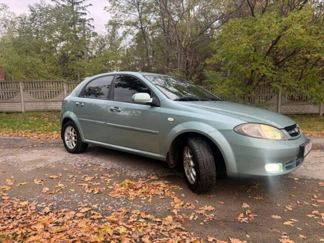 Зеленый Шевроле Лачетти, объемом двигателя 1.8 л и пробегом 227 тыс. км за 3600 $, фото 2 на Automoto.ua