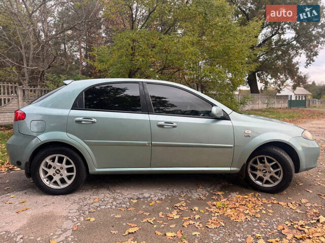 Зеленый Шевроле Лачетти, объемом двигателя 1.8 л и пробегом 228 тыс. км за 3400 $, фото 3 на Automoto.ua