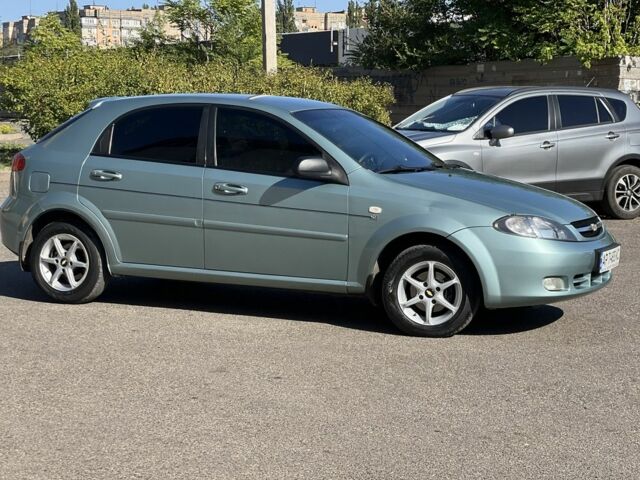 Зеленый Шевроле Лачетти, объемом двигателя 1.6 л и пробегом 248 тыс. км за 3550 $, фото 5 на Automoto.ua