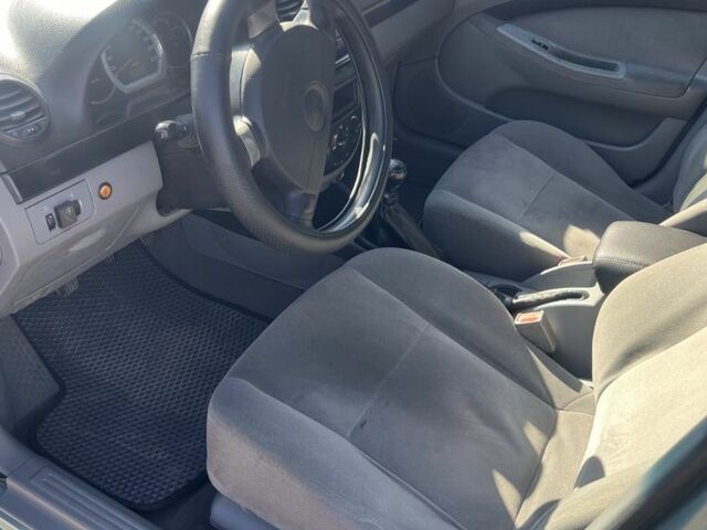 Зеленый Шевроле Лачетти, объемом двигателя 1.6 л и пробегом 248 тыс. км за 3550 $, фото 8 на Automoto.ua