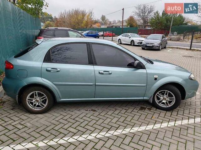 Зеленый Шевроле Лачетти, объемом двигателя 1.6 л и пробегом 277 тыс. км за 3750 $, фото 6 на Automoto.ua