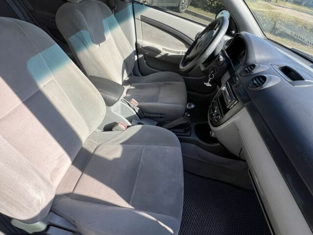 Зеленый Шевроле Лачетти, объемом двигателя 1.6 л и пробегом 248 тыс. км за 3550 $, фото 12 на Automoto.ua