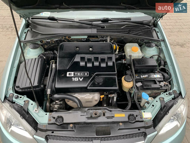 Зеленый Шевроле Лачетти, объемом двигателя 1.4 л и пробегом 270 тыс. км за 4300 $, фото 7 на Automoto.ua