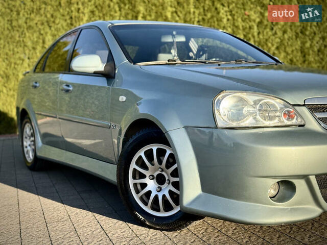 Зелений Шевроле Лачетті, об'ємом двигуна 1.8 л та пробігом 296 тис. км за 4200 $, фото 14 на Automoto.ua