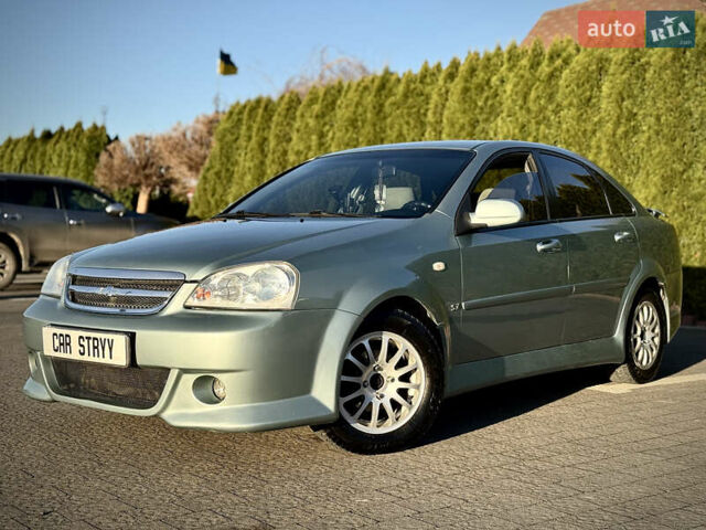 Зелений Шевроле Лачетті, об'ємом двигуна 1.8 л та пробігом 296 тис. км за 4200 $, фото 8 на Automoto.ua