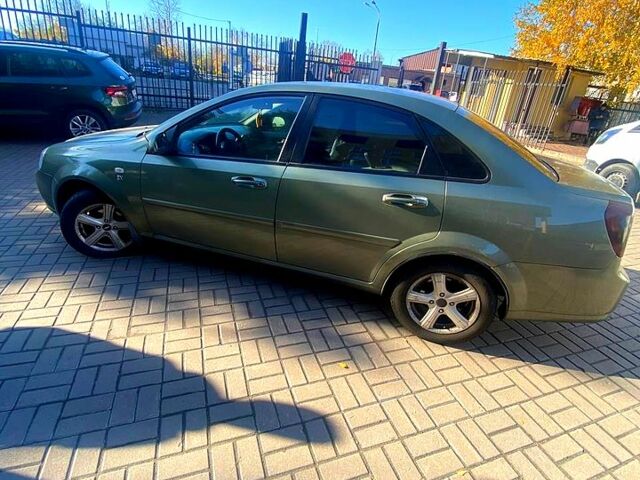 Зеленый Шевроле Лачетти, объемом двигателя 1.8 л и пробегом 216 тыс. км за 3800 $, фото 3 на Automoto.ua