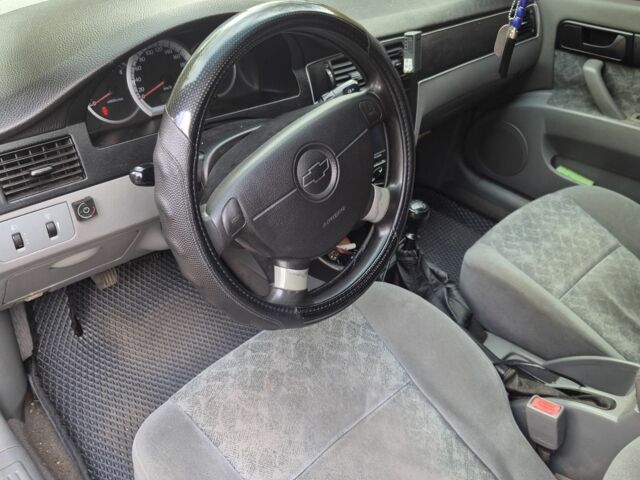 Зеленый Шевроле Лачетти, объемом двигателя 1.6 л и пробегом 280 тыс. км за 3500 $, фото 4 на Automoto.ua