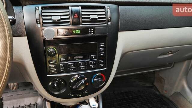 Зелений Шевроле Лачетті, об'ємом двигуна 1.8 л та пробігом 388 тис. км за 5399 $, фото 6 на Automoto.ua