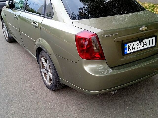 Зеленый Шевроле Лачетти, объемом двигателя 1.8 л и пробегом 216 тыс. км за 3800 $, фото 2 на Automoto.ua