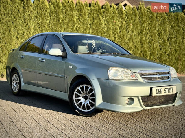 Зелений Шевроле Лачетті, об'ємом двигуна 1.8 л та пробігом 296 тис. км за 4200 $, фото 1 на Automoto.ua
