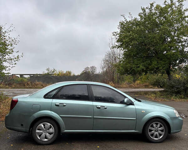 Зеленый Шевроле Лачетти, объемом двигателя 1.8 л и пробегом 367 тыс. км за 4400 $, фото 1 на Automoto.ua