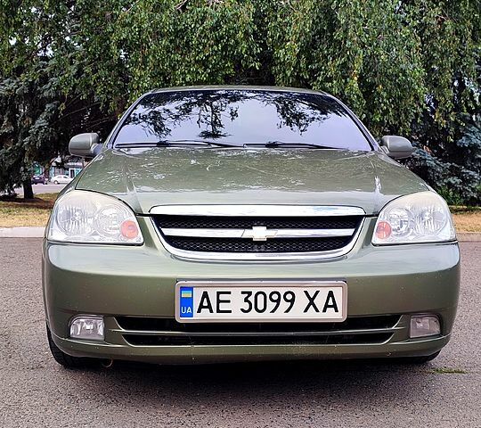 Зелений Шевроле Лачетті, об'ємом двигуна 1.8 л та пробігом 216 тис. км за 4500 $, фото 6 на Automoto.ua