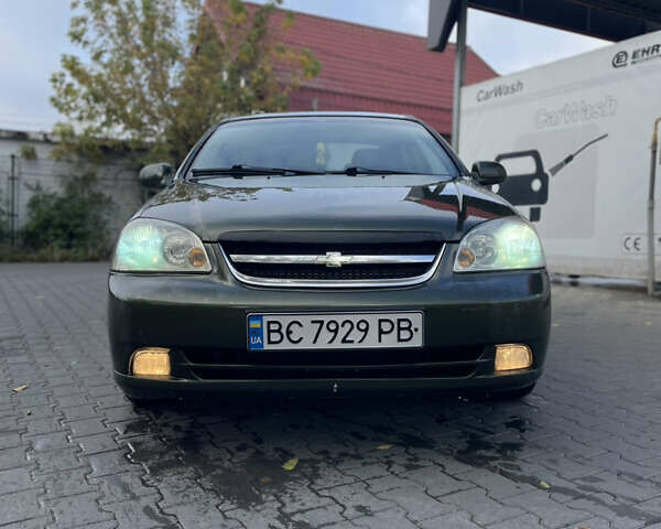 Зеленый Шевроле Лачетти, объемом двигателя 1.8 л и пробегом 300 тыс. км за 3250 $, фото 1 на Automoto.ua