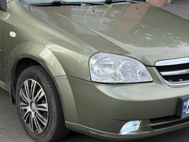 Зелений Шевроле Лачетті, об'ємом двигуна 1.8 л та пробігом 200 тис. км за 3300 $, фото 2 на Automoto.ua