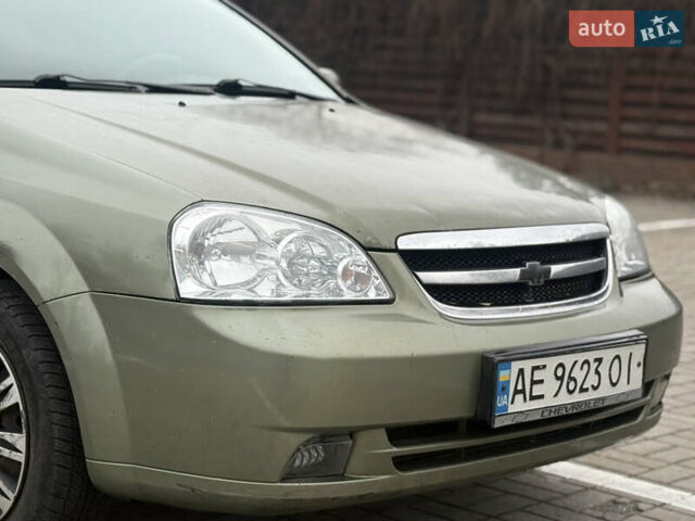 Зелений Шевроле Лачетті, об'ємом двигуна 1.8 л та пробігом 200 тис. км за 3200 $, фото 2 на Automoto.ua
