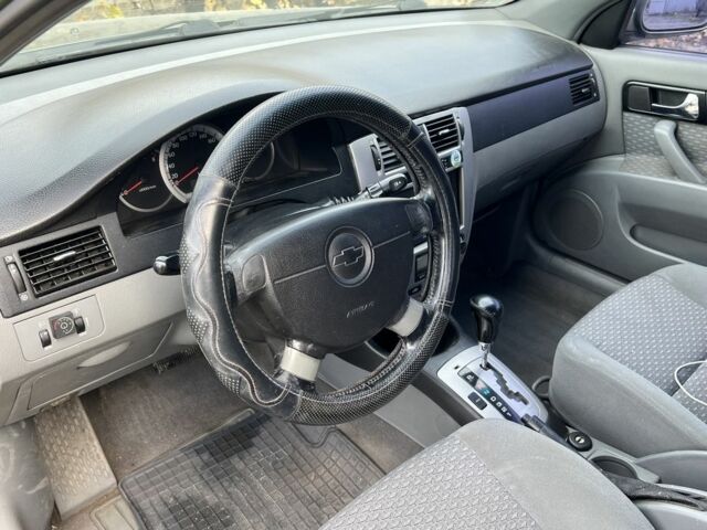 Зеленый Шевроле Лачетти, объемом двигателя 1.8 л и пробегом 230 тыс. км за 3700 $, фото 5 на Automoto.ua