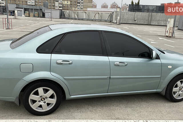 Зеленый Шевроле Лачетти, объемом двигателя 1.8 л и пробегом 215 тыс. км за 4200 $, фото 10 на Automoto.ua