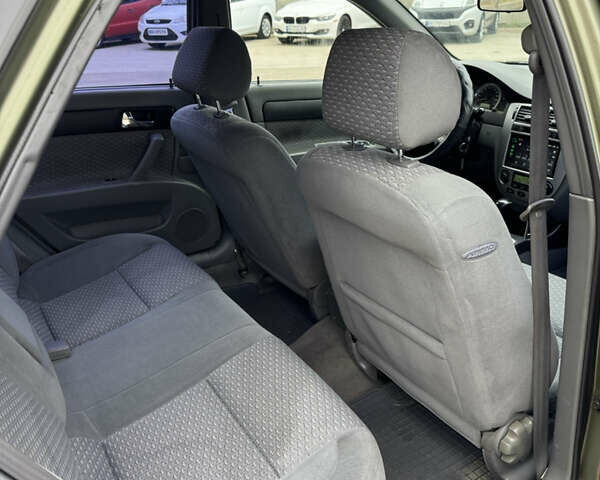 Зеленый Шевроле Лачетти, объемом двигателя 1.8 л и пробегом 340 тыс. км за 4400 $, фото 19 на Automoto.ua