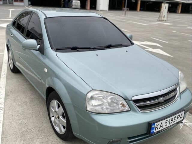 Зеленый Шевроле Лачетти, объемом двигателя 1.8 л и пробегом 315 тыс. км за 4400 $, фото 2 на Automoto.ua