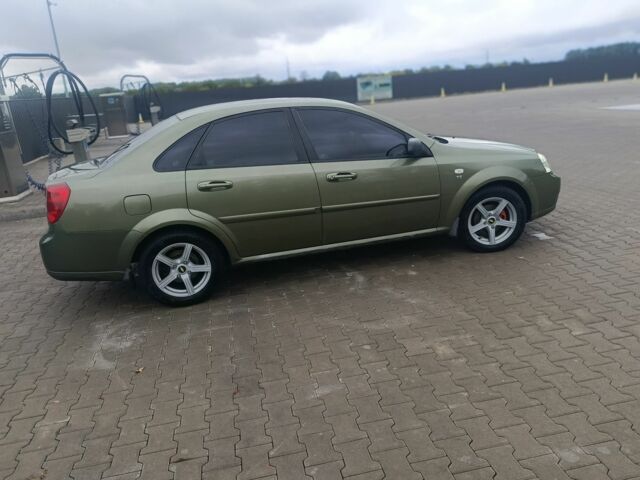 Зеленый Шевроле Лачетти, объемом двигателя 1.6 л и пробегом 253 тыс. км за 3650 $, фото 1 на Automoto.ua