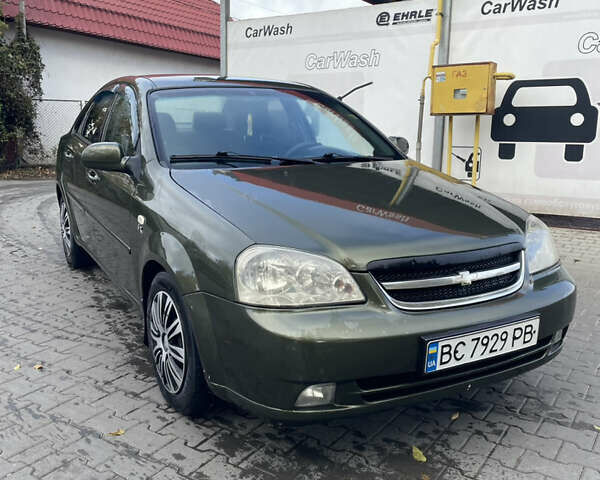 Зеленый Шевроле Лачетти, объемом двигателя 1.8 л и пробегом 300 тыс. км за 3250 $, фото 2 на Automoto.ua