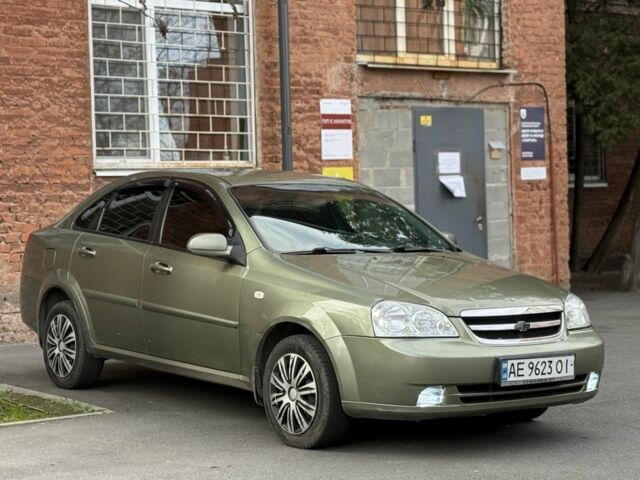 Зелений Шевроле Лачетті, об'ємом двигуна 1.8 л та пробігом 200 тис. км за 3300 $, фото 1 на Automoto.ua