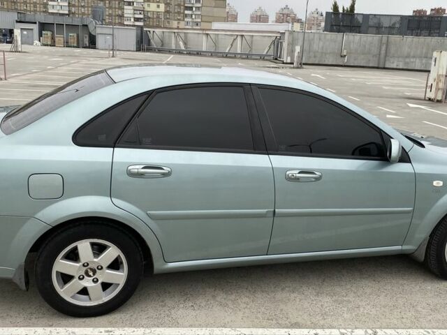 Зеленый Шевроле Лачетти, объемом двигателя 1.8 л и пробегом 315 тыс. км за 4400 $, фото 3 на Automoto.ua