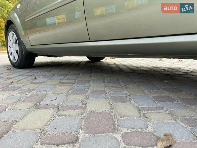 Зелений Шевроле Лачетті, об'ємом двигуна 1.8 л та пробігом 104 тис. км за 5200 $, фото 18 на Automoto.ua