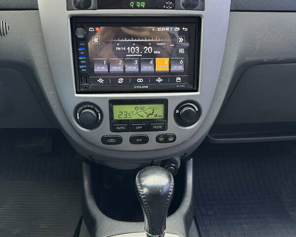 Зеленый Шевроле Лачетти, объемом двигателя 1.8 л и пробегом 340 тыс. км за 4400 $, фото 24 на Automoto.ua