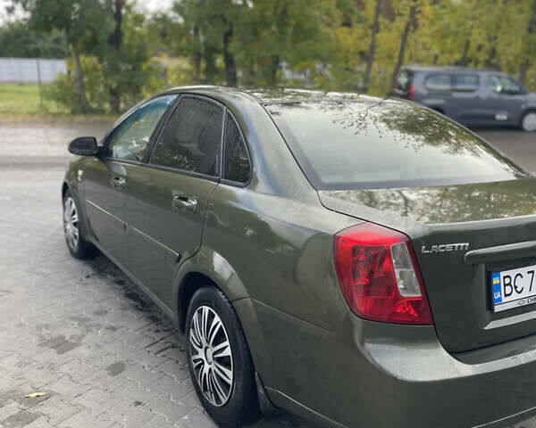 Зеленый Шевроле Лачетти, объемом двигателя 1.8 л и пробегом 300 тыс. км за 3250 $, фото 5 на Automoto.ua