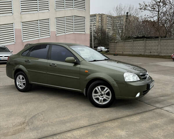 Зеленый Шевроле Лачетти, объемом двигателя 1.8 л и пробегом 340 тыс. км за 4400 $, фото 1 на Automoto.ua