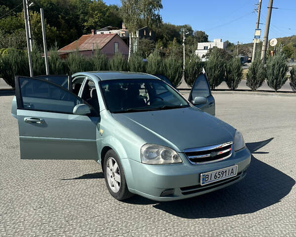 Зелений Шевроле Лачетті, об'ємом двигуна 1.8 л та пробігом 222 тис. км за 4000 $, фото 3 на Automoto.ua