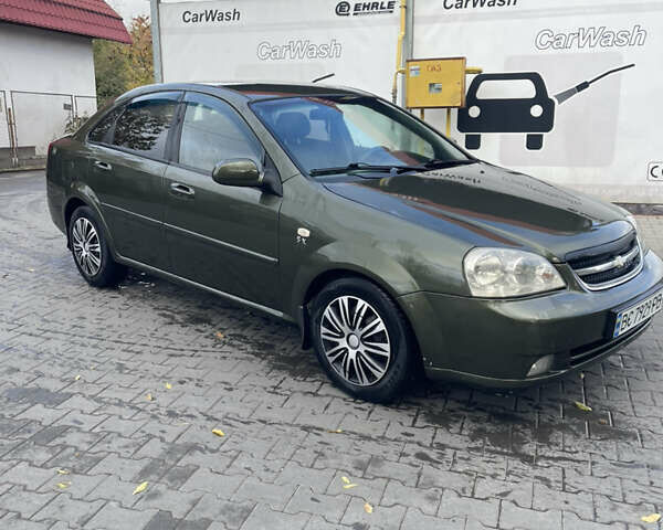 Зеленый Шевроле Лачетти, объемом двигателя 1.8 л и пробегом 300 тыс. км за 3350 $, фото 3 на Automoto.ua