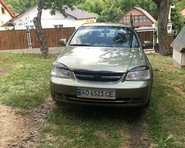 Зеленый Шевроле Лачетти, объемом двигателя 1.8 л и пробегом 232 тыс. км за 4000 $, фото 2 на Automoto.ua