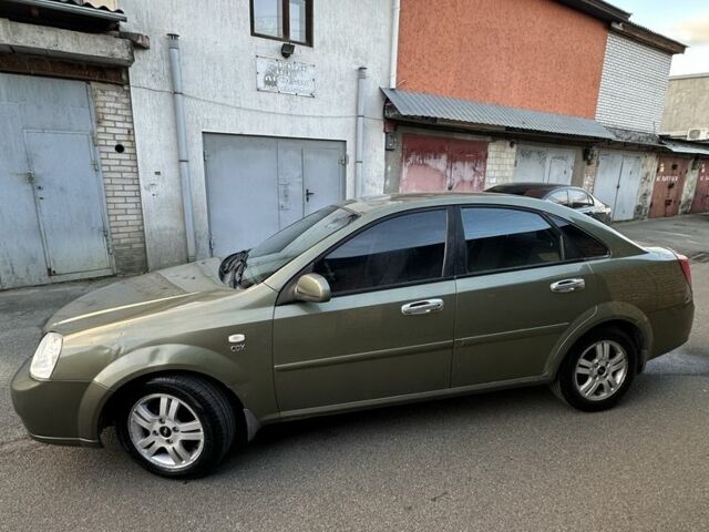 Зеленый Шевроле Лачетти, объемом двигателя 1.8 л и пробегом 210 тыс. км за 3800 $, фото 7 на Automoto.ua