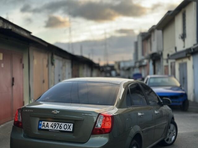 Зеленый Шевроле Лачетти, объемом двигателя 1.8 л и пробегом 210 тыс. км за 3800 $, фото 4 на Automoto.ua