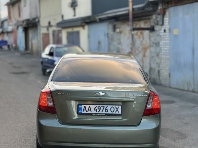 Зеленый Шевроле Лачетти, объемом двигателя 1.8 л и пробегом 210 тыс. км за 3800 $, фото 5 на Automoto.ua