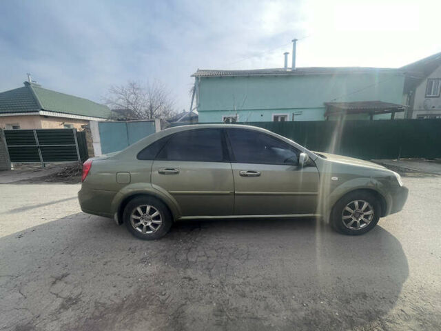 Зеленый Шевроле Лачетти, объемом двигателя 1.6 л и пробегом 242 тыс. км за 4500 $, фото 2 на Automoto.ua