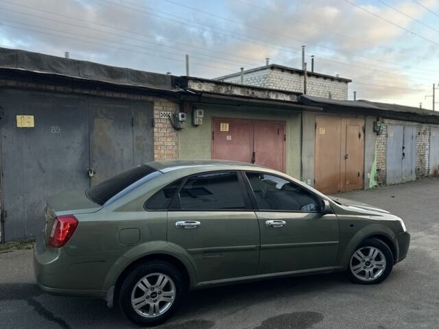 Зеленый Шевроле Лачетти, объемом двигателя 1.8 л и пробегом 210 тыс. км за 3800 $, фото 3 на Automoto.ua