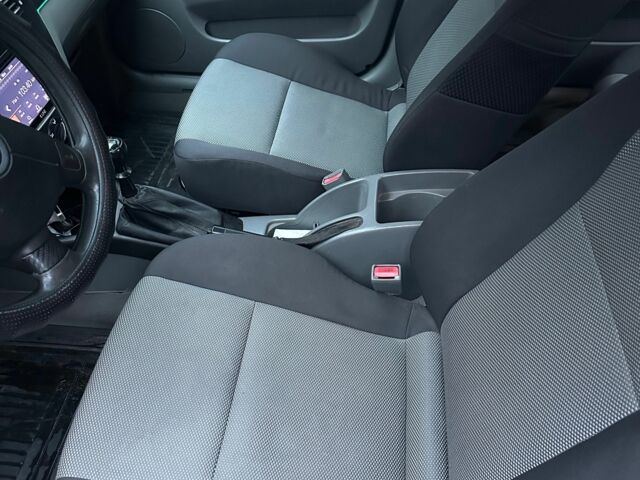 Зеленый Шевроле Лачетти, объемом двигателя 1.6 л и пробегом 281 тыс. км за 4500 $, фото 4 на Automoto.ua