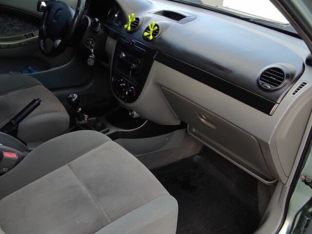 Зеленый Шевроле Лачетти, объемом двигателя 0 л и пробегом 215 тыс. км за 4200 $, фото 16 на Automoto.ua