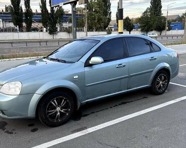 Зелений Шевроле Лачетті, об'ємом двигуна 1.8 л та пробігом 301 тис. км за 4000 $, фото 1 на Automoto.ua