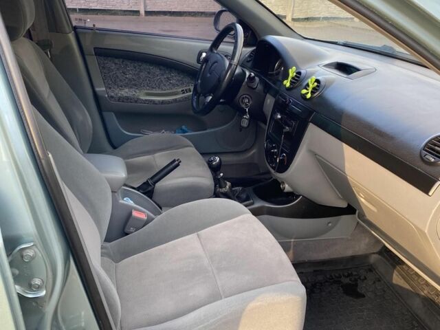 Зеленый Шевроле Лачетти, объемом двигателя 0 л и пробегом 215 тыс. км за 4200 $, фото 6 на Automoto.ua