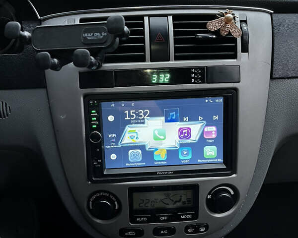 Зеленый Шевроле Лачетти, объемом двигателя 1.8 л и пробегом 260 тыс. км за 4400 $, фото 6 на Automoto.ua