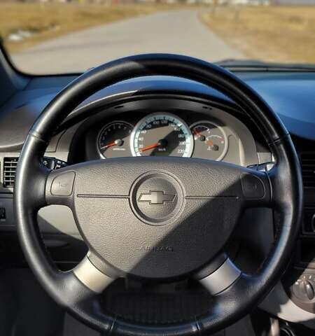 Зеленый Шевроле Лачетти, объемом двигателя 1.8 л и пробегом 49 тыс. км за 5800 $, фото 2 на Automoto.ua