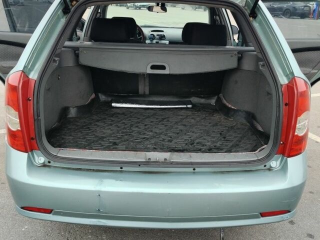 Зеленый Шевроле Лачетти, объемом двигателя 1.8 л и пробегом 331 тыс. км за 3700 $, фото 9 на Automoto.ua