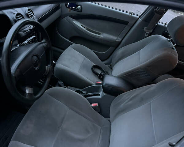 Зеленый Шевроле Лачетти, объемом двигателя 1.8 л и пробегом 276 тыс. км за 3400 $, фото 10 на Automoto.ua