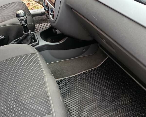 Зеленый Шевроле Лачетти, объемом двигателя 1.8 л и пробегом 207 тыс. км за 4155 $, фото 6 на Automoto.ua